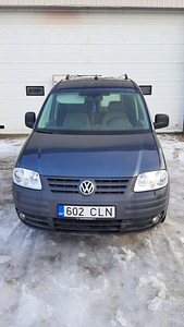 VW Caddy Maxi (1 foto / 14)