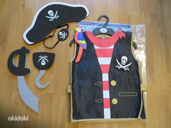 Новый пиратский набор из 5 предметов Marks&Spencer 4/7 лет (фото #1)