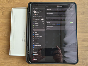 Apple iPad Pro 13 7th gen M4 Wi-Fi + Cellular (2024) 256GB (1 foto / 1)