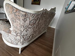 Rokokoo stiilis diivan ja tugitoolid (2 foto / 7)