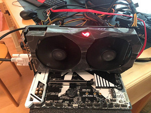Rgb asus strix rx 570 4gb (1 foto / 3)