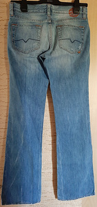 Hugo Boss alt laienevad teksad 27/32 (4 foto / 5)