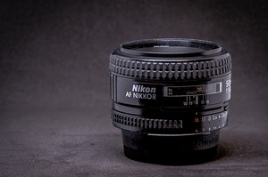 Nikon AF 50mm 1.4D (2 foto / 3)