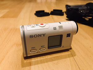 Müüa Sony FDR-X1000V seikluskaamera (5 foto / 5)