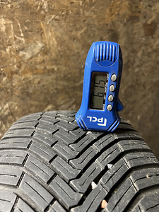 205/55/16 V XL Continental AllseasonContact (1 foto / 4)