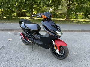 Yamaha Aerox 50cc 2004 (1 foto / 9)