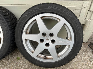 5x112 R17 valuveljed koos naelrehvidega (3 foto / 5)