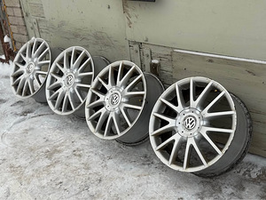5x112 R17 оригинальные диски VW (2 фото из 6)