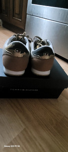 Tommy hilfiger orig.laste vabaajajalatsid (3 foto / 3)