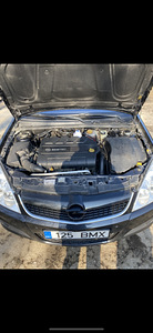 Opel vectra C 1.9 110kw (4 foto / 9)