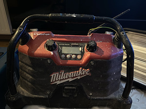 Milwaukee raadio (1 foto / 1)