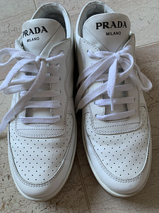 Prada naiste jalatsid (3 foto / 3)