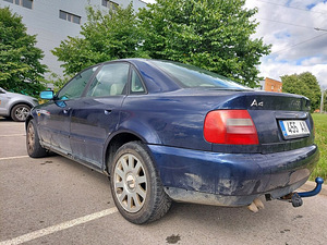 Audi A4 1.9 TDi 81kw (1 foto / 4)