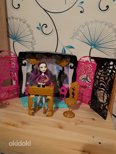 Monster High nukud