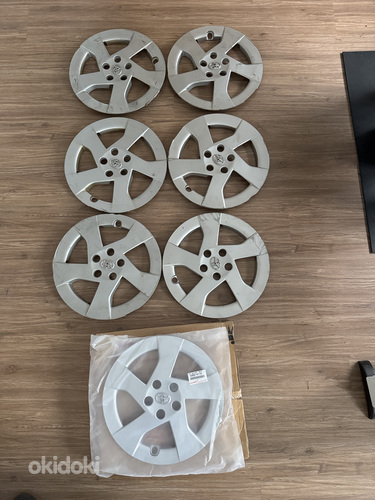 Toyota Prius 15 i 16 orig. колпаки