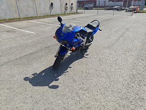 Suzuki SV650S (2 foto / 9)