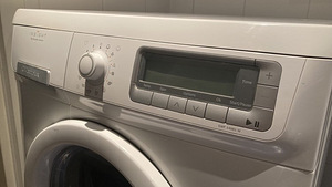Pesumasin Electrolux Insight EWF 14981 W (1 foto / 3)