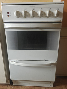 Pliit / elektripliit Electrolux (2 foto / 2)