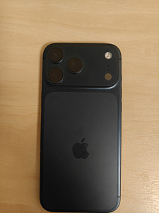 iPhone 17 Pro Max 256 МБ (2 фото из 2)