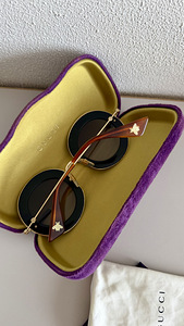 Очки Gucci (4 фото из 6)