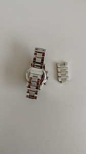 Michael Kors kellad (2 foto / 3)