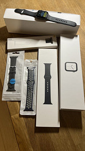 Apple Watch 4 44mm (1 foto / 2)