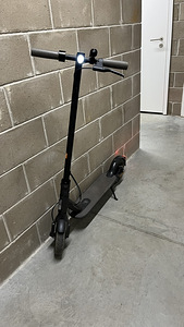 Xiaomi Mi Electric Scooter 1S (1 foto / 1)
