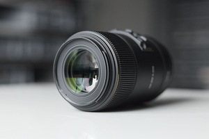 Sigma 105mm f/2.8 EX DG Macro OS HSM - Canon EF (2 foto / 3)