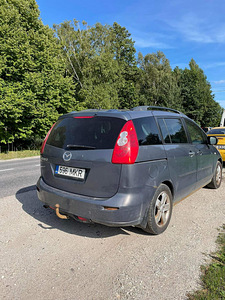 Mazda 5 varuosadeks (3 foto / 5)