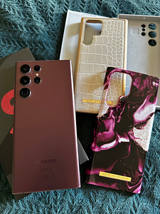 Samsung Galaxy S22 Ultra 5G, 256GB (2 foto / 3)