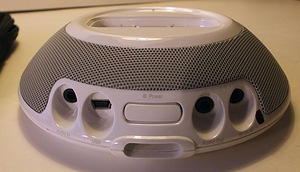 Compact Stereo System JBL (1 foto / 2)
