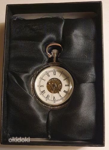 Посеребренные часы с механическим заводным механизмом (фото #2)