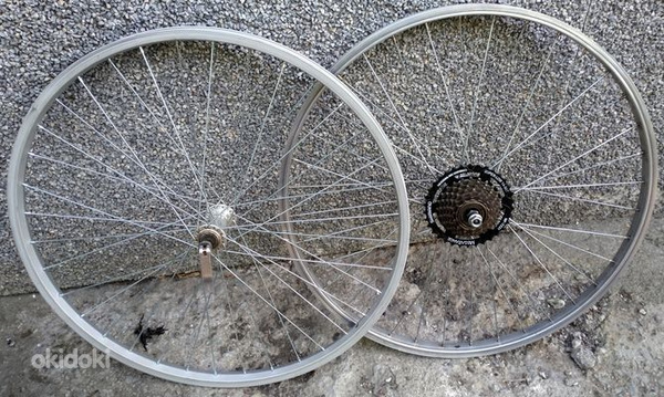Jalgratta rattad 26“ 2 tk.