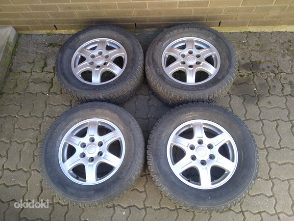 Toyota Land Cruiser Hilux 4-Runner R17 valuveljed rehvidega