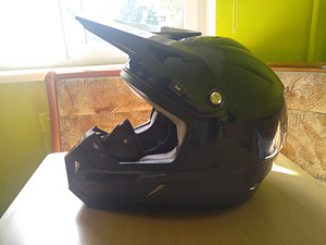 Шлем BRP Ski-doo M (3 фото из 5)