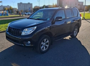 Toyota Land Cruiser Hilux R17 valuveljed rehvidega (6 foto / 6)