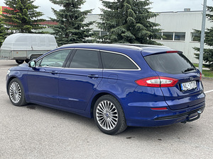 Ford Mondeo (4 фото из 11)