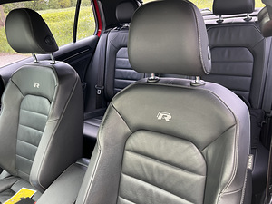 Volkswagen Golf R 2.0 T 301kW (12 foto / 15)