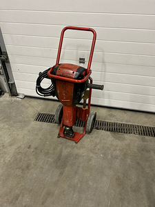 Hilti TE-3000 AVR maakiil piik käruga 30kg (1 foto / 3)