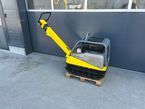 Wacker Neuson 425kg Pinnasetihendaja (1 foto / 3)