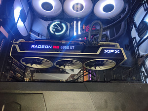 XFX Radeon RX 6950 XT (1 foto / 1)