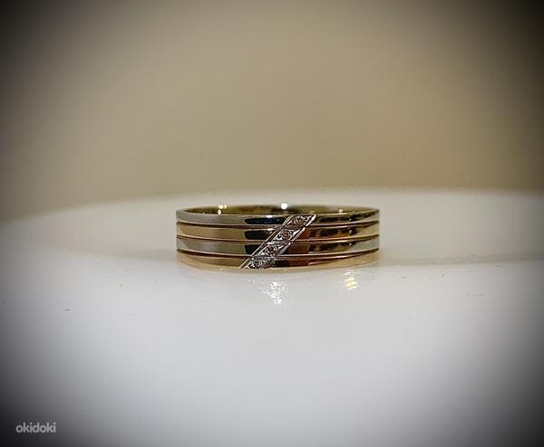 Золотое кольцо с бриллиантами мужское (фото #1)