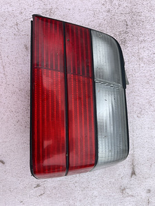 BMW e36 sedaani tagatuled (9 foto / 10)
