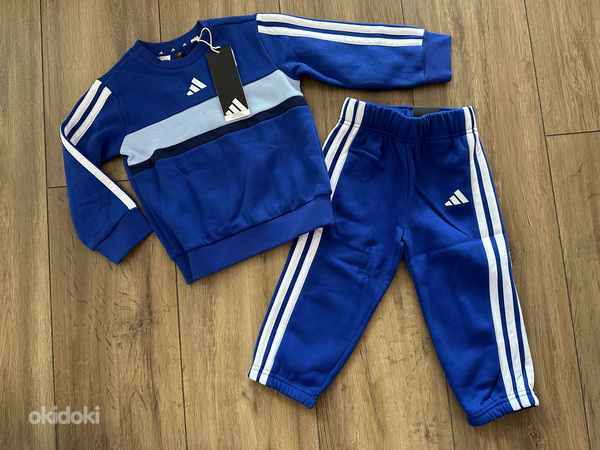 НОВЫЙ спортивный комплект Adidas, размер 86