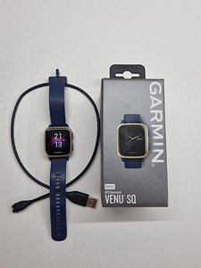 Женские спортивные часы Garmin VENU SQ MUSIC для женщин