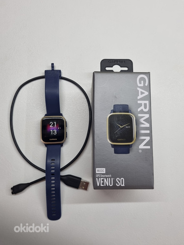 Женские спортивные часы Garmin VENU SQ MUSIC для женщин (фото #1)