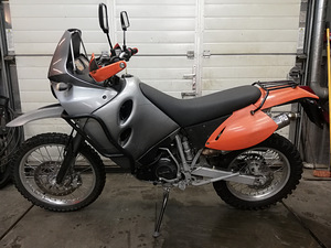 KTM LC4 640 ADVENTURE (3 foto / 5)