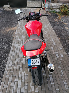 Kawasaki Z750, 2004a. 36172km (3 foto / 4)