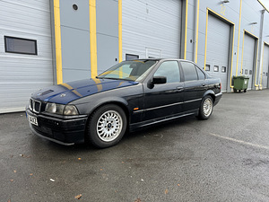 BMW 320 M52B28 (1 фото из 9)