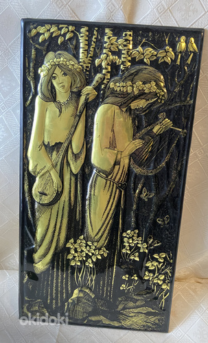 Dekoratiivne pannoo „Meloodia“ (22,5 × 42 cm).